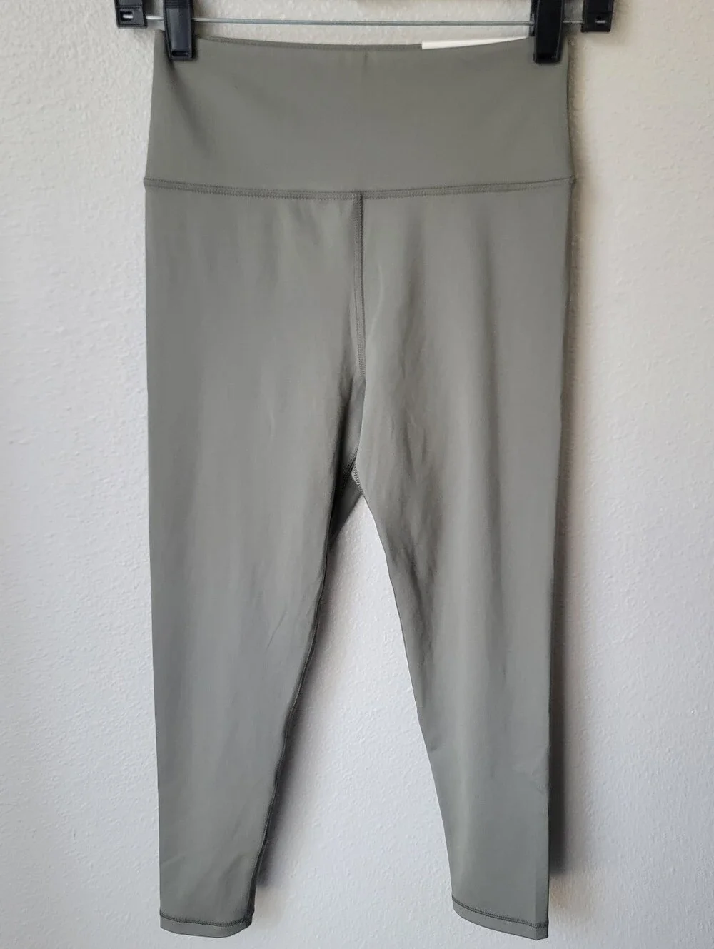 American Eagle The Lightweight Everything 7/8 Legging Medium Short In Sage Green
